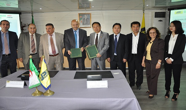 Signature d’un contrat de vente de bitumes entre Naftal et CRCC